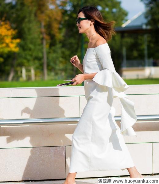 露肩装：放大你的美，只需这一招-第7张图片-货源库