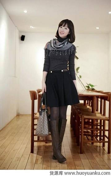 基本款高筒靴的出彩搭配-第6张图片-货源库 基本款高筒靴的出彩搭配-第6张图片-货源库
