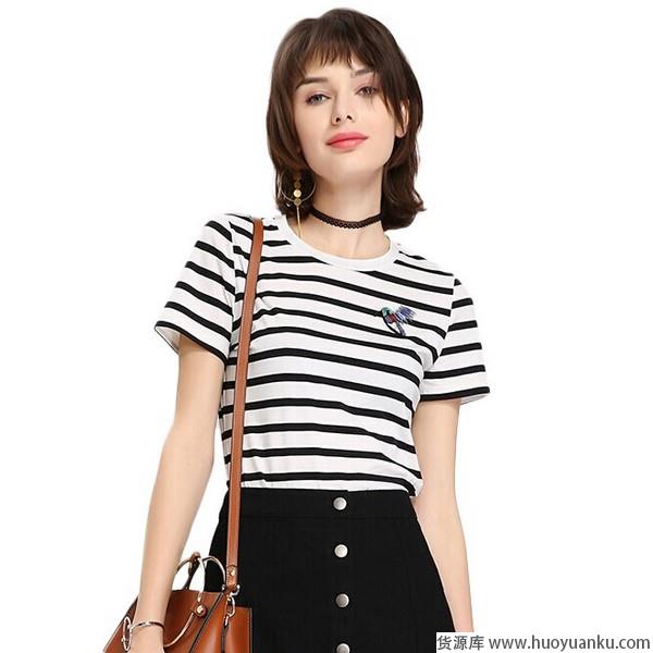 慵懒格调，条纹T恤复刻法式浪漫-第4张图片-货源库