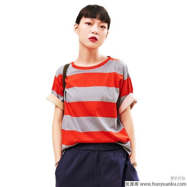 慵懒格调，条纹T恤复刻法式浪漫-第7张图片-货源库