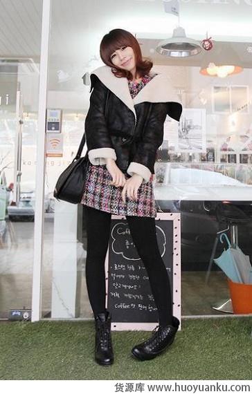 年轻无极限冬日短装穿搭-第1张图片-货源库