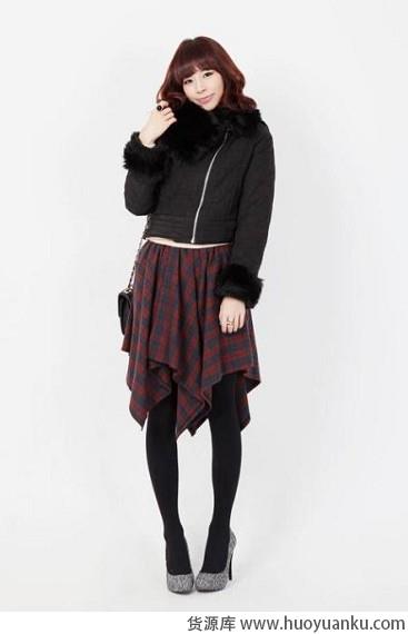 年轻无极限冬日短装穿搭-第2张图片-货源库