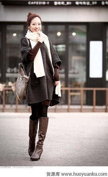 纯色围巾的大方搭配-第7张图片-货源库