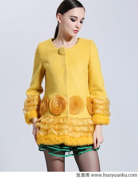 毛呢外套正当时-第8张图片-货源库