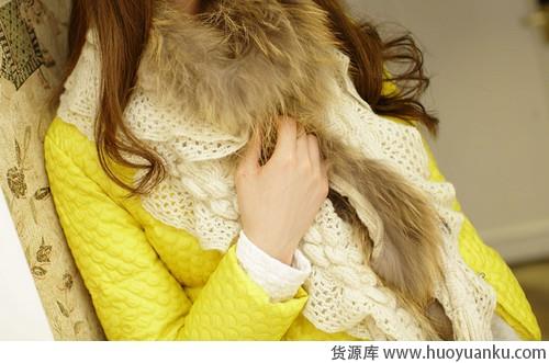 冷风袭来围脖毛领最重要了-第2张图片-货源库