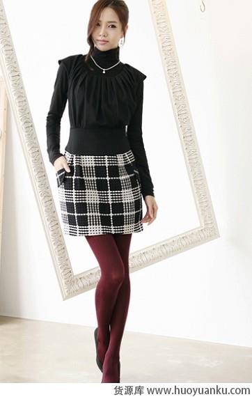 冬日连衣裙巧搭更具女人味-第4张图片-货源库 冬日连衣裙巧搭更具女人味-第4张图片-货源库