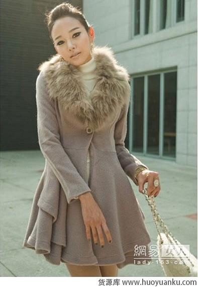 裙式大衣打造迷人风景-第2张图片-货源库 裙式大衣打造迷人风景-第2张图片-货源库