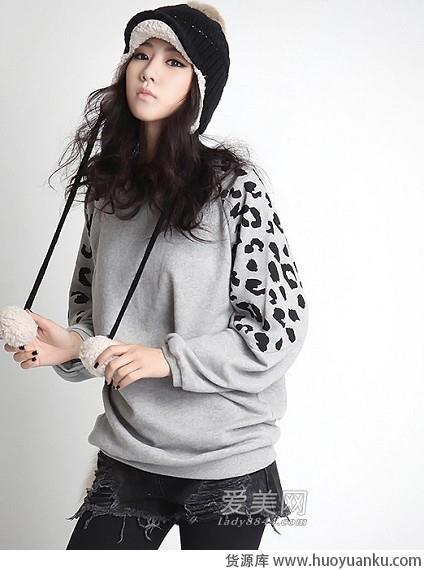 灰黑色装扮低调又迷人-第6张图片-货源库 灰黑色装扮低调又迷人-第6张图片-货源库