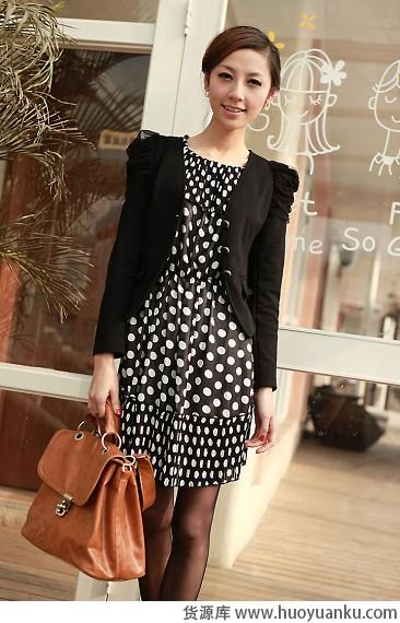 早春时尚气质装扮-第11张图片-货源库