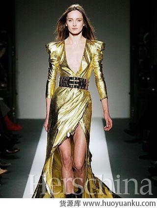 2010秋冬腰带创意成为主旋律-第1张图片-货源库