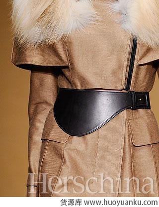 2010秋冬腰带创意成为主旋律-第3张图片-货源库