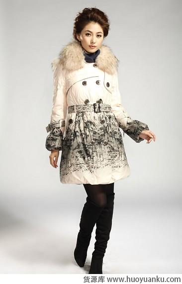 新款奢华大气羽绒服-第2张图片-货源库