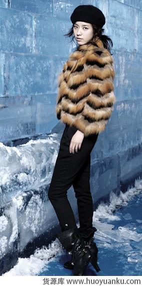 必看！最新韩装时尚元素解读-第2张图片-货源库